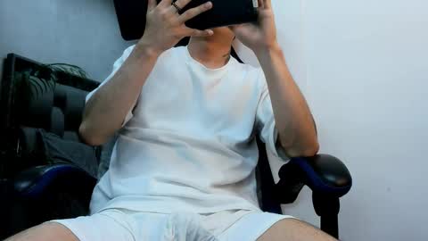 Roan Birkin online show from January 14, 9:23 pm