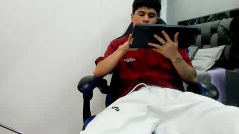 Roan Birkin online show from October 13, 12:56 am