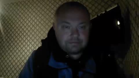 rob18997 online show from February 13, 6:33 pm