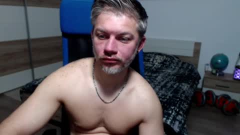 robbyshawz online show from May 4, 6:20 am