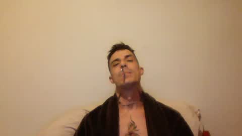 rober777xxl online show from October 12, 11:28 pm