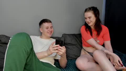 Lisa and Robert  i am online all days 900 am GMT3   online show from February 2, 6:58 am