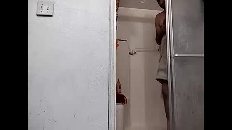 robertsaiz4200 online show from January 23, 3:26 am