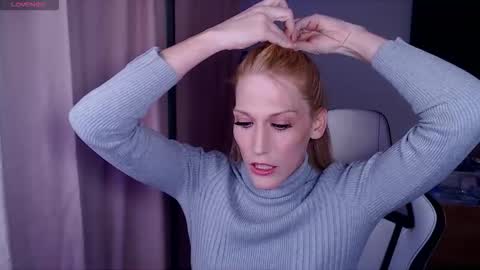 robin_d_teach online show from November 15, 12:56 am