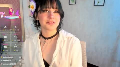 robin D online show from November 23, 1:53 pm