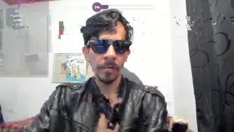 Robin online show from May 11, 10:51 pm