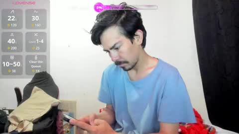 Robin online show from May 26, 1:44 am