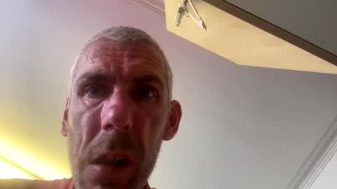 robjockey83 online show from September 9, 1:44 pm