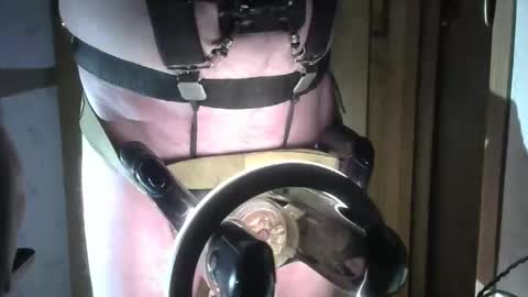 Robodickmilker online show from April 2, 9:33 pm