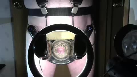 Robodickmilker online show from February 15, 9:15 pm