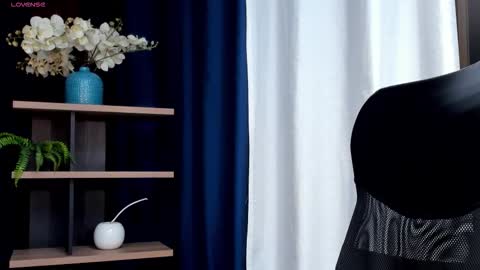 rocco_santos online show from September 24, 6:20 am