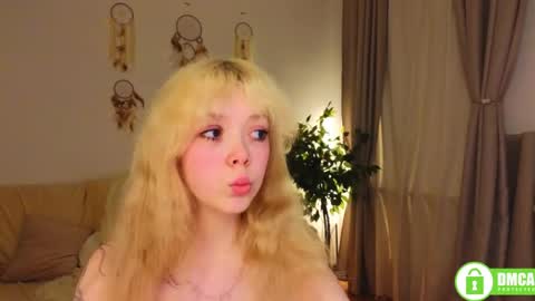 rochelle_dolly online show from May 21, 9:43 pm