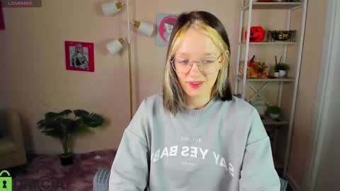 Rockett online show from November 17, 1:08 am