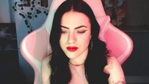 Sophie  online show from February 8, 10:39 am