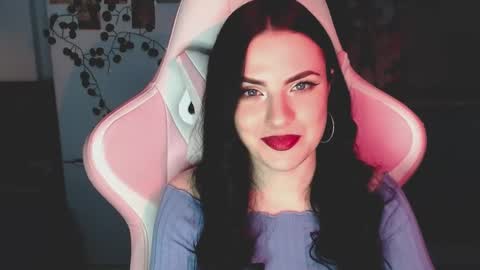 Sophie  online show from March 9, 4:55 pm