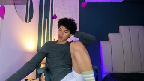 Rodney Styles online show from February 16, 3:26 am