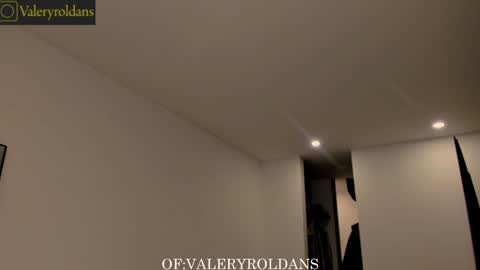 Snapshot of roldansvalery chatting on February 1, 12:07 am Valery Roldans online show from February 1, 12:07 am