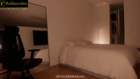 Valery Roldans online show from February 20, 2:11 am