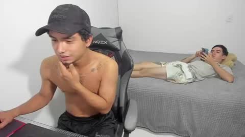 rolito18cm online show from July 18, 2:52 pm