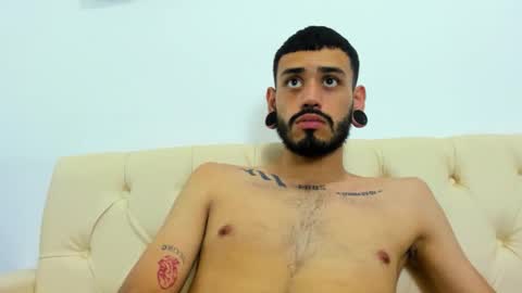 rolo martinez online show from October 5, 8:05 pm