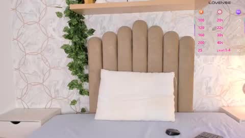   online show from September 30, 12:04 pm