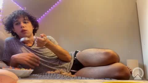 roma_shyguy_ online show from July 29, 4:01 am