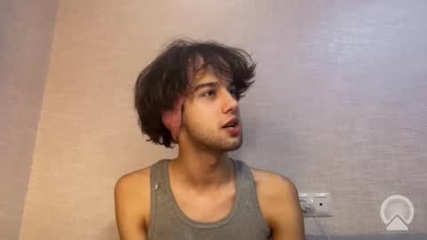 roma_shyguy_ online show from February 12, 7:28 pm