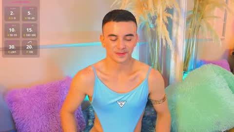   online show from November 11, 3:14 pm