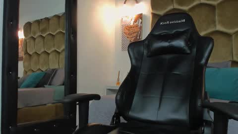 Romeo Ricci online show from February 2, 6:37 pm