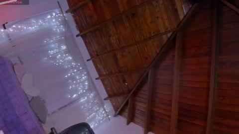 Romi Rouse  online show from April 23, 7:05 am