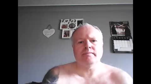 Horny Guy online show from March 7, 9:31 am