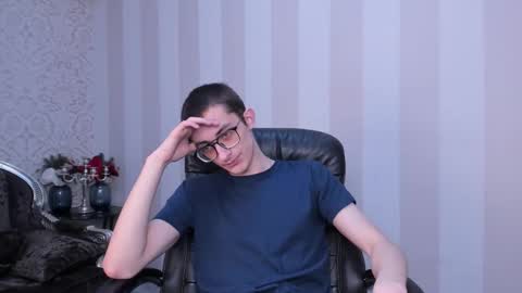 ronbevs online show from March 26, 7:19 pm