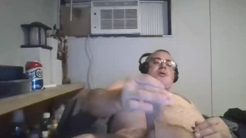 RontheWhiteWolf online show from November 8, 8:39 am