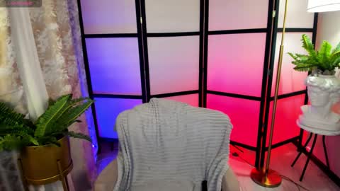 Delicate flower Rose online show from November 26, 6:04 pm