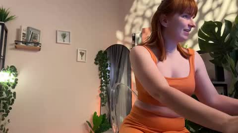 Snapshot of rosa_morgan chatting on February 17, 5:47 am rosa_morgan online show from February 17, 5:47 am
