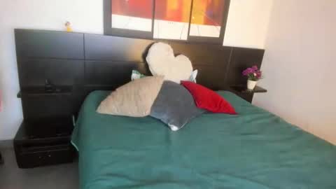 rosalia_santos online show from April 2, 3:25 am