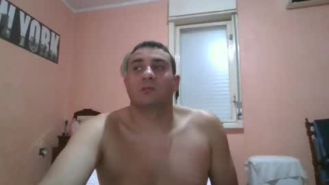 Snapshot of rosario1212 chatting on December 19, 12:34 am Rosario online show from December 19, 12:34 am