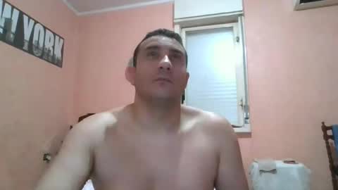 Snapshot of rosario1212 chatting on March 4, 5:11 am Rosario online show from March 4, 5:11 am
