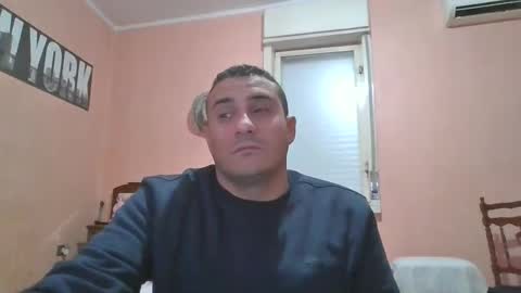 Snapshot of rosario1212 chatting on February 1, 10:13 pm Rosario online show from February 1, 10:13 pm