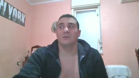 Snapshot of rosario1212 chatting on January 30, 12:07 am Rosario online show from January 30, 12:07 am