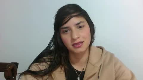 rosasvioletas online show from November 21, 8:40 pm