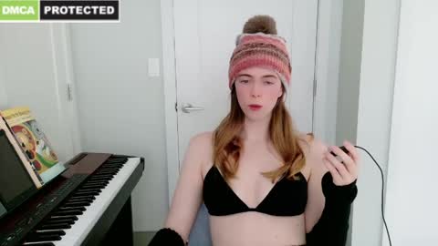 rose77782 online show from January 15, 2:56 pm