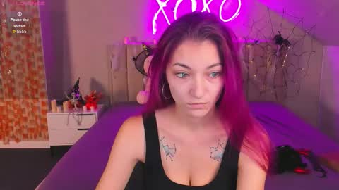 Kimberlly online show from November 1, 11:59 pm