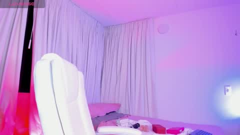 Snapshot of rose_se chatting on October 28, 11:50 pm Rose A online show from October 28, 11:50 pm