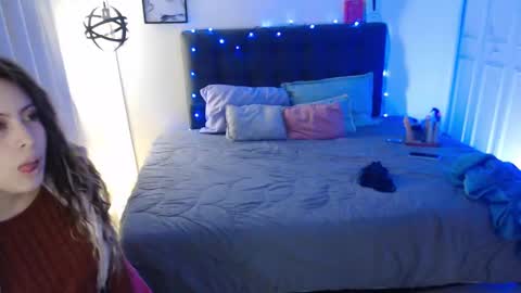 Rose  online show from November 23, 2:04 pm