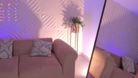 Rose  online show from March 9, 12:10 am