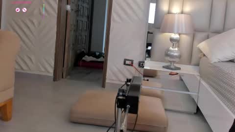 Rose  online show from October 3, 8:39 pm