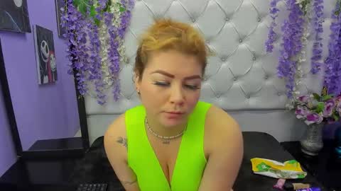 Julieta online show from September 16, 1:02 pm