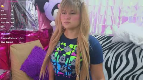 BabyRose online show from November 19, 12:10 am