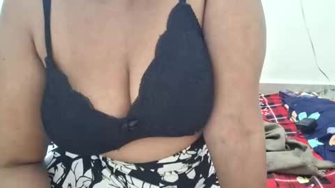 rosie_darling online show from November 18, 2:47 am